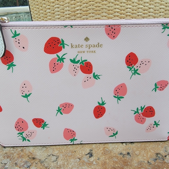 Kate Spade Picnic In The Park Strawberry Tote And Wristlet - Picture 12 of 16